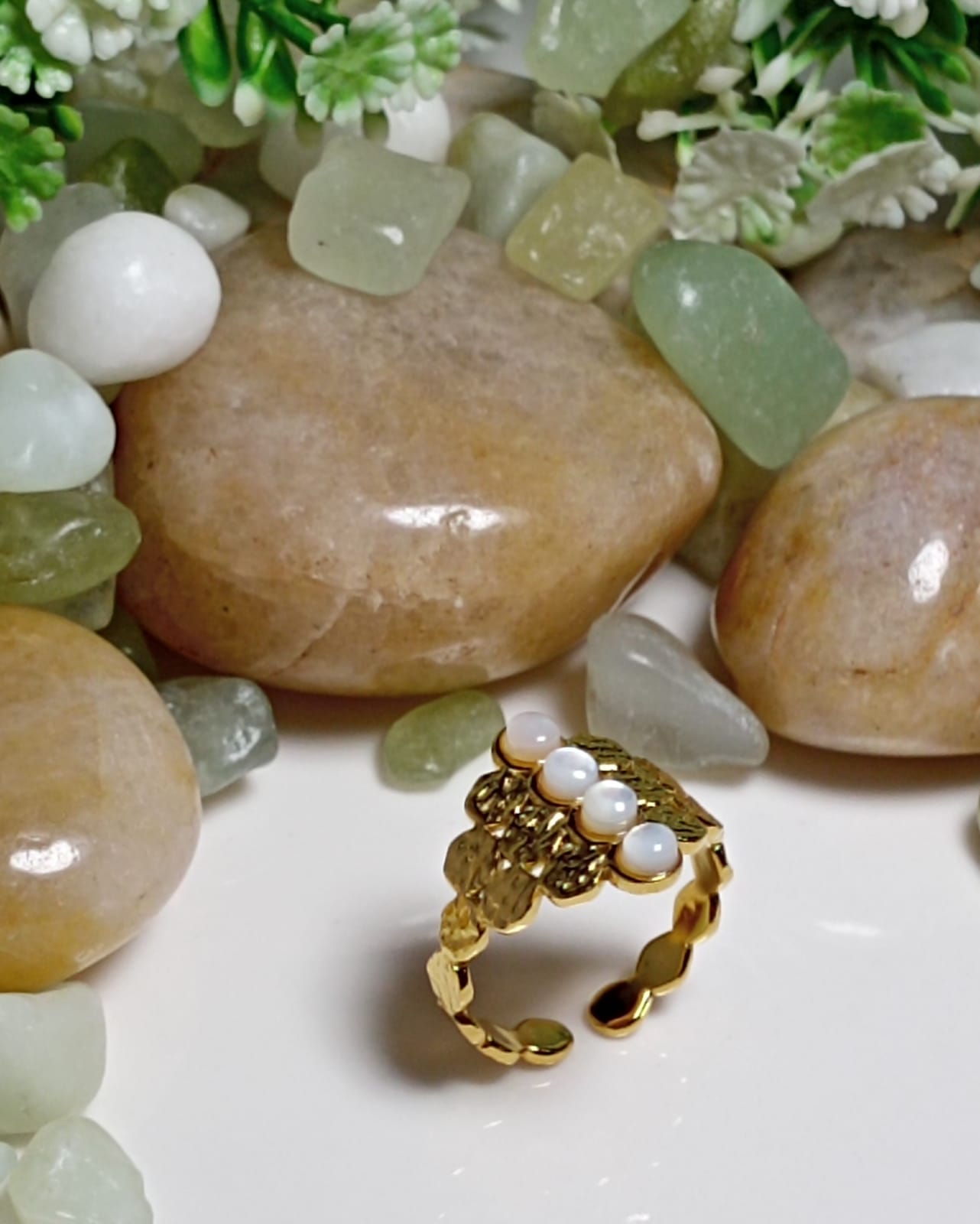 FLAVIE Golden Ring with Stones naturals NÁCAR